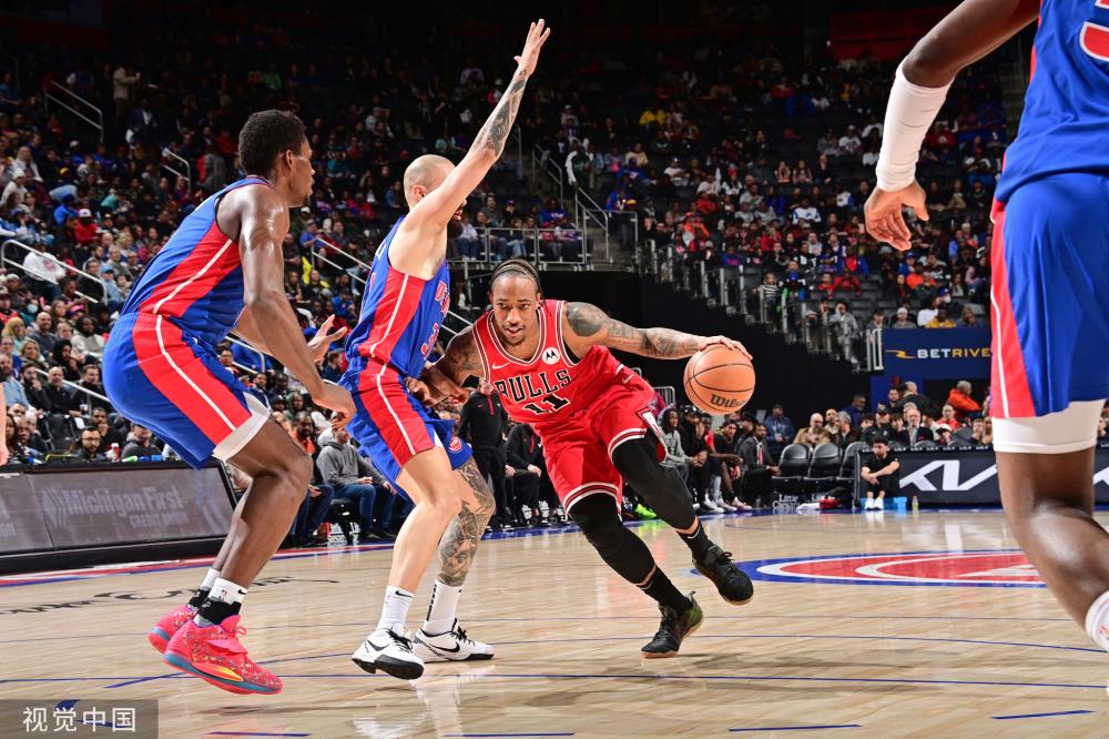 年加盟曼城 年加盟曼城