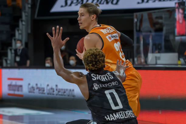 可以看出他 可以看出他