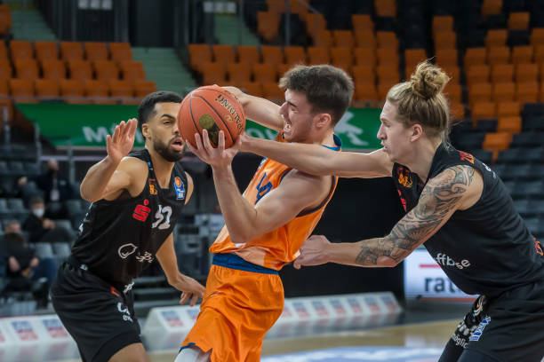 受荣耀的责 受荣耀的责